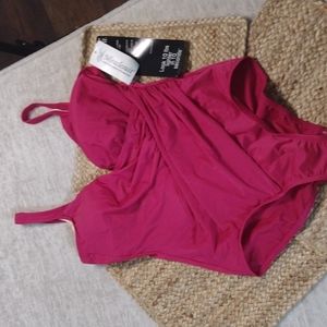 Miracle Suit swim suit - Red - Size 18